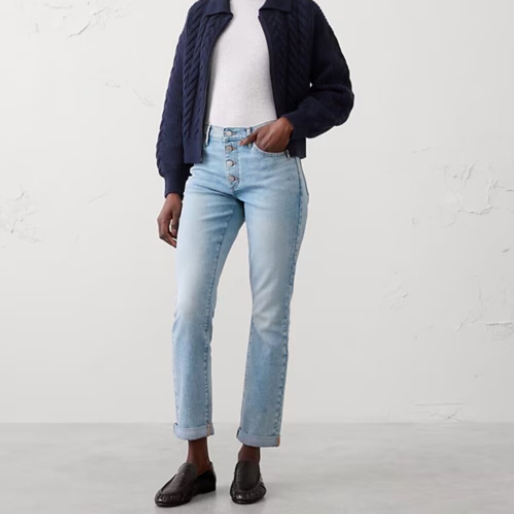 NWT Banana Republic Girlfriend Mid-Rise Jean